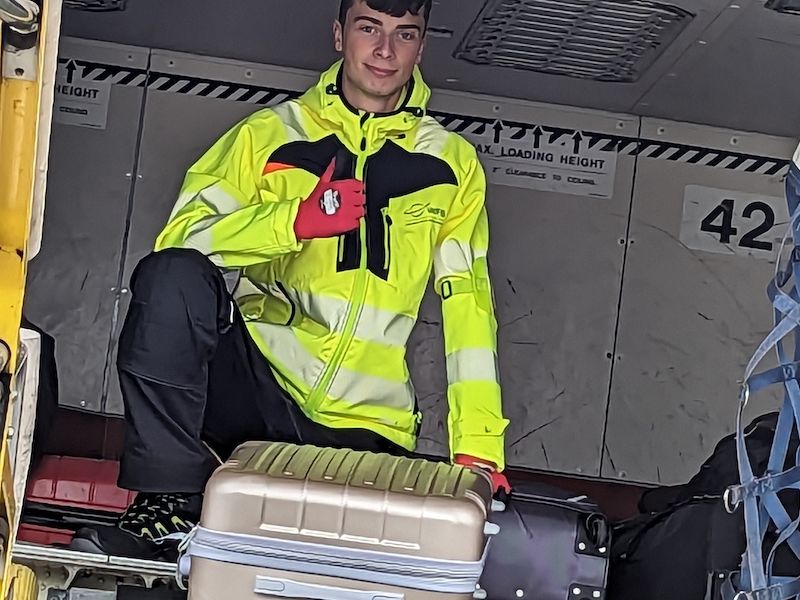 WFS Baggage Handler in hold