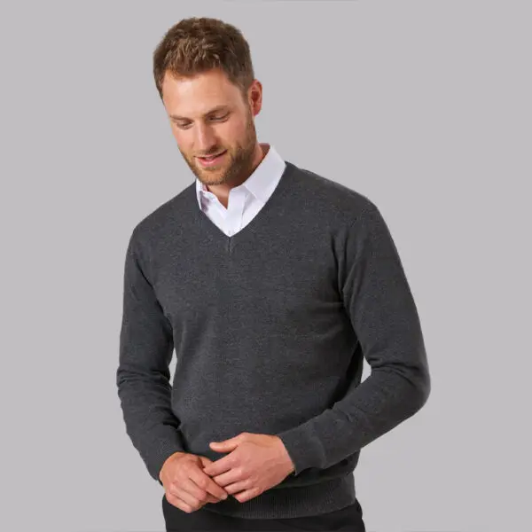 Boston V-neck Jumper - Image 4